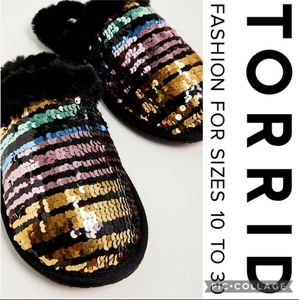 ❌️SOLD❌️ Torrid 8WW Fur Trim Slipper — Multi Sequins (WW)